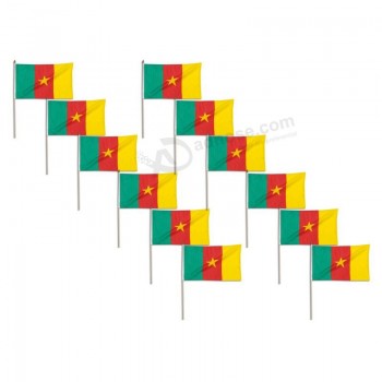 Großhandel benutzerdefinierte hochwertige Kamerun Flagge 12 x 18 Zoll - 12 PK