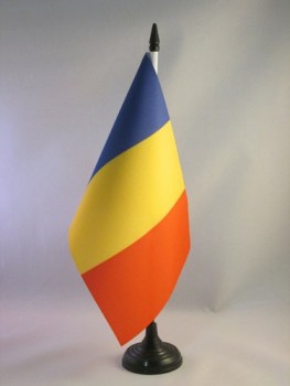 bandeira de mesa chad 5 '' x 8 '' - bandeira de mesa chadiana 21 x 14 cm - base e bastão de plástico preto