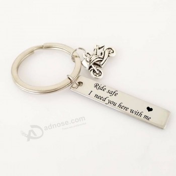 Engraving Keychain Ride safe I need you here with me Punk Motorcycle Pendant Key Ring Lettering personalised keyrings Couple Keyfob Jewelry
