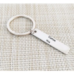 personalisierte brief name personalisierte schlüsselanhänger eingraviert id tag charme anhänger frauen männer autotasche tür schlüsselanhänger schlüsselanhänger