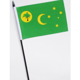 Siebdruck Kokosinseln Hand wehende Flagge