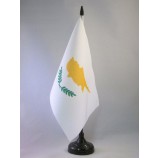 cyprus tafelvlag 5 '' x 8 '' - cypriotische bureauvlag 21 x 14 cm - zwarte plastic stok en voet
