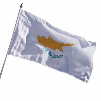 卸売低価格高品質カスタムサイズポリエステル異なるスタイル2x3ft 4x6ft 3x5ft国家キプロス国旗