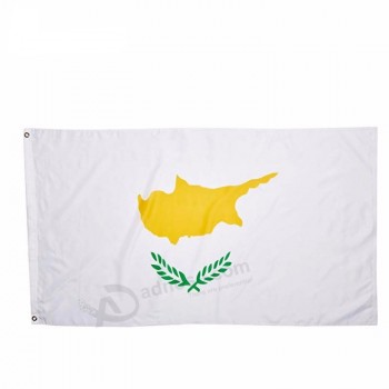 Bandiera Cipro 3 * 5 in tessuto poliestere con anelli di tenuta in ottone