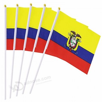 bandera de palo de ecuador, 5 banderas nacionales de mano de PC en palo 14 * 21 cm