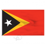 bandiera di Timor Est appesa all'aperto di dimensioni standard in vendita in fabbrica