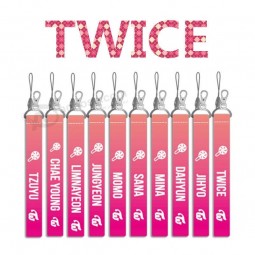 Portachiavi K-pop con cordino in nylon personalizzato