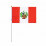 秘鲁节日狂欢挥舞着国旗节日体育装饰