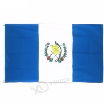 Hecho en China precio barato multinacional poliéster bandera de Guatemala