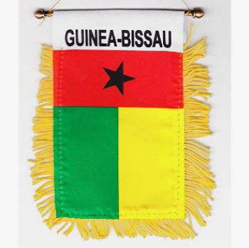 kleine mini autoruit achteruitkijkspiegel vlag van guinea-bissau