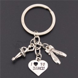 antike silberne Balletttänzer-Ballerina mit anhängendem Schlüsselringherzen der Tanzschuhe Ich liebe, Charme keychain Schmucksachen zu tanzen