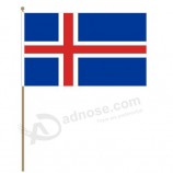 bandera de mano del país de islandia