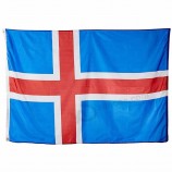 на открытом воздухе висит флаг исландии полиэстер материал страна исландский флаг