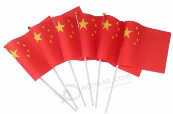 5 stks 21 * 14 cm china nationale vlag chinese vlaggen hand zwaaien vlaggen met plastic vlaggenmasten voor sport home decor