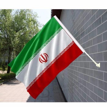 bandeira de irã montada na parede