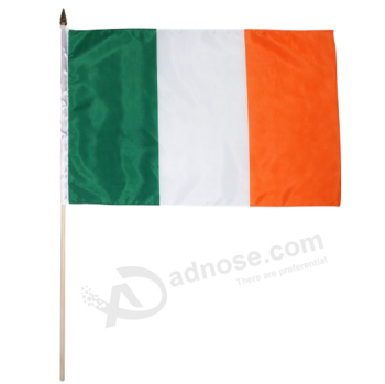 Polyester-Seidendruck Irland-Handflaggengroßverkauf