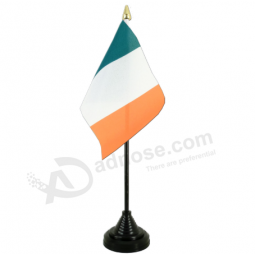 アイルランドの国のデスクフラグのカスタム国旗