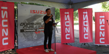 dura-miles challenge sarawak 2017 com os clientes da isuzu'S