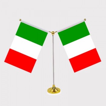 оптом пользовательские полиэстер италия настольный флаг с металлической подставкой