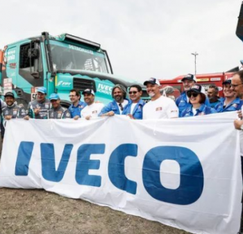 iveco motoren logo banner buiten iveco auto banner
