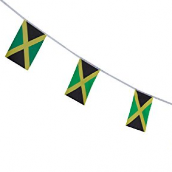 Ямайский национальный флаг на Ямайке