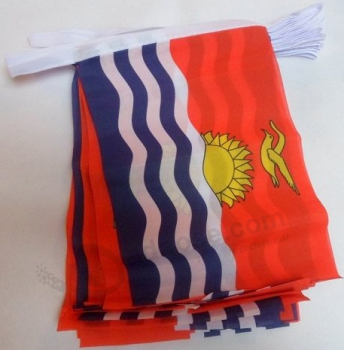 suministro de fábrica kiribati país colgando bandera del empavesado