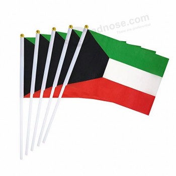 Ventilador torcendo pequeno país nacional de kuwait poliéster mão bandeira