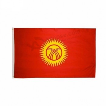 bandiera nazionale del paese del Kirghizistan stampata a buon mercato all'ingrosso promozionale