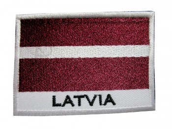 라트비아 공화국 라트비아 국기 패치에 바느질