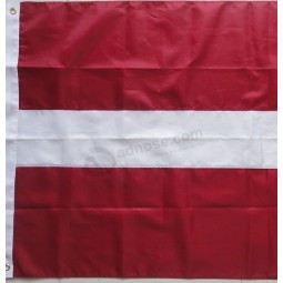 lettische nationale Nylonflagge fertigte die verfügbaren Größen besonders an
