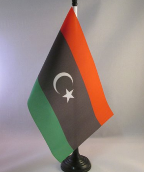 Fábrica al por mayor oficina decorativa mini libia mesa bandera