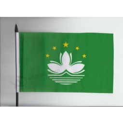 China Macau Region mittlere Hand wehende Flagge