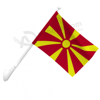 bandera nacional de la bandera montada en la pared del país de Macedonia