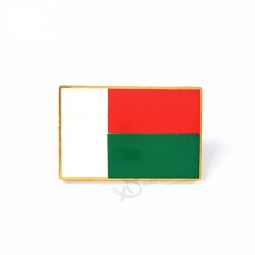 design personalizzato vendita calda in lega di zinco metallo madagascar bandiere di paesi per abito smalto morbido bavero smalto personalizzato perni