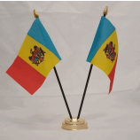 Hot selling moldova table top flag with matel base