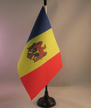 изготовленный на заказ полиэстер молдова стол совещание стол флаг