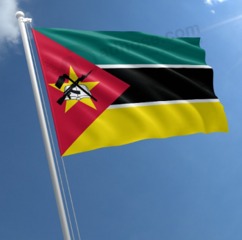 Mosambik-Staatsflaggenfahne im Freien Mosambik-Flagge