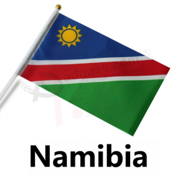 Vendas diretas da fábrica poliéster namíbia mão tremendo bandeira com haste