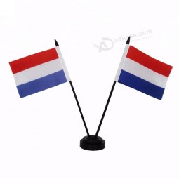 маленький пластиковый стол флаги нидерланды флаг