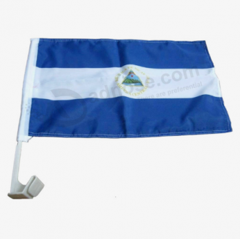 bandiera per auto Nicaragua in poliestere lavorato a maglia con asta in plastica