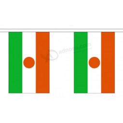 Нигер нить 30 флагов полиэстер материал овсянка - 9 м (30 ') длиной