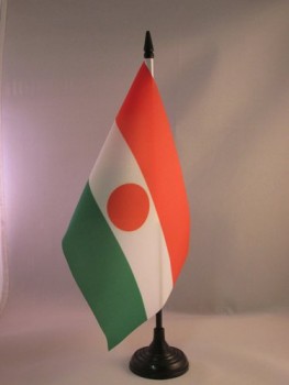 Niger Table Flag 5'' x 8'' - Nigerian Desk Flag 21 x 14 cm - Black Plastic Stick and Base