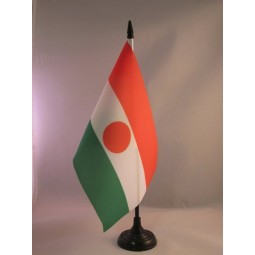 niger table flag 5'' x 8'' - nigerian desk flag 21 x 14 cm - black plastic stick and base