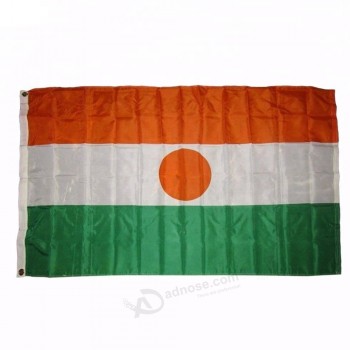 3x5ft bandiera del paese niger di alta qualità a buon mercato con due occhielli / 90 * 150 cm tutte le bandiere della contea del mondo