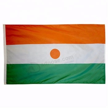 Atacado 3 * 5FT poliéster impressão de seda pendurado bandeira nacional do niger todo o tamanho da bandeira do país personalizado