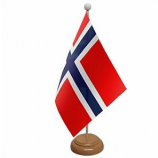venta directa de fábrica de poliéster banderas de escritorio noruego