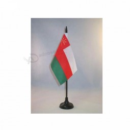 Impression sur soie 68d polyester Oman pays table drapeau