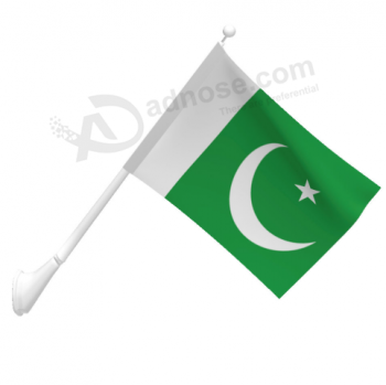 Bandera nacional de la bandera montada en la pared del país Pakistán
