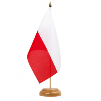 Venta caliente bandera de mesa de Polonia con poste de madera