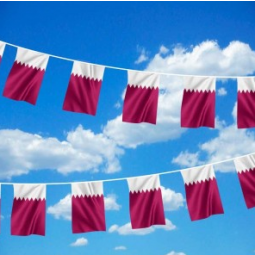 suministro de fábrica qatar país colgando bandera del empavesado